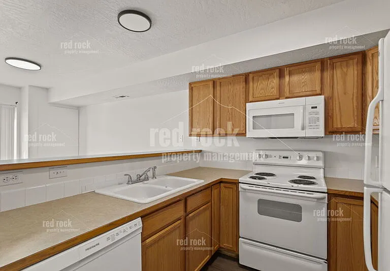 4935 N Jasmine Ln #1 — Photo 5