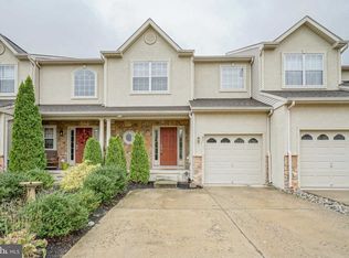 91 Glacier Dr, Berlin, NJ 08009