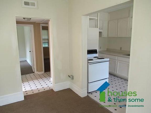 3rd image of 603 Wildwood Dr
