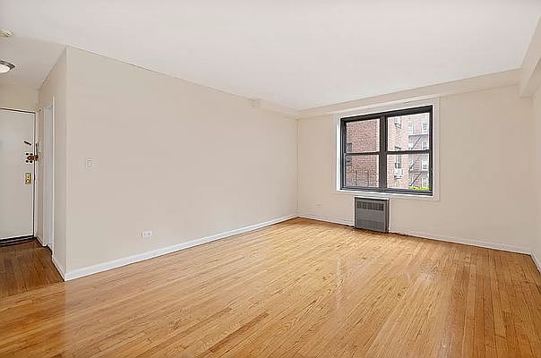 1st image of 214 E 50th St #4E