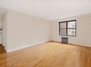 214 E 50th St #4E, New York, NY 10022