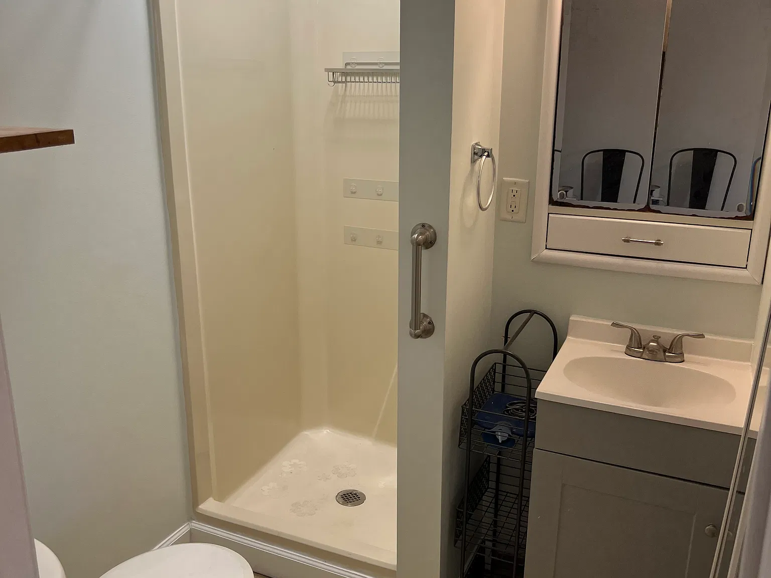 2 bed, $2,200 — Photo 4
