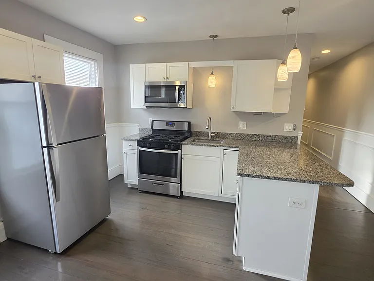 95 Mitchell St #3W — Photo 3