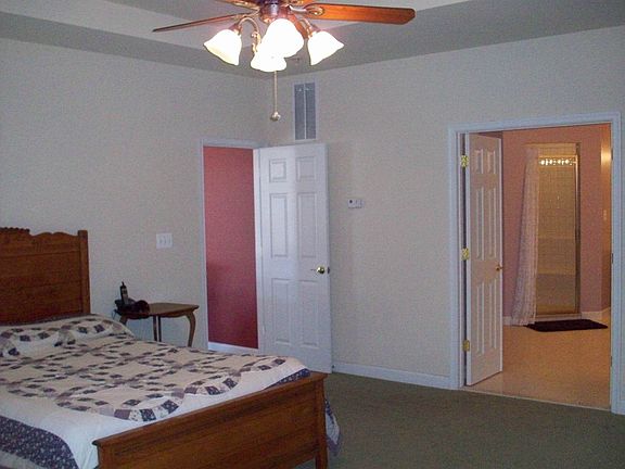 5th image of 41615 Ferber Ct