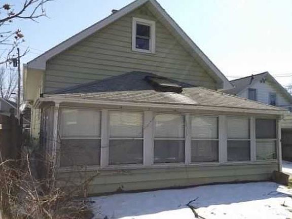 3rd image of 206 82nd St