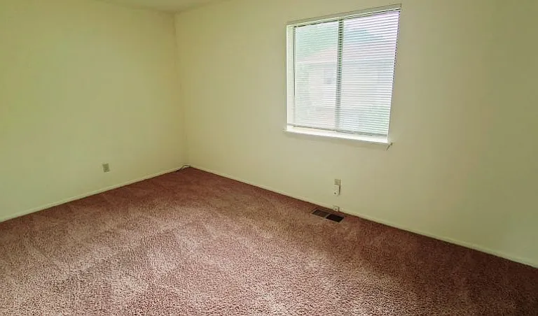 Kimberly Club Apartments — Photo 178