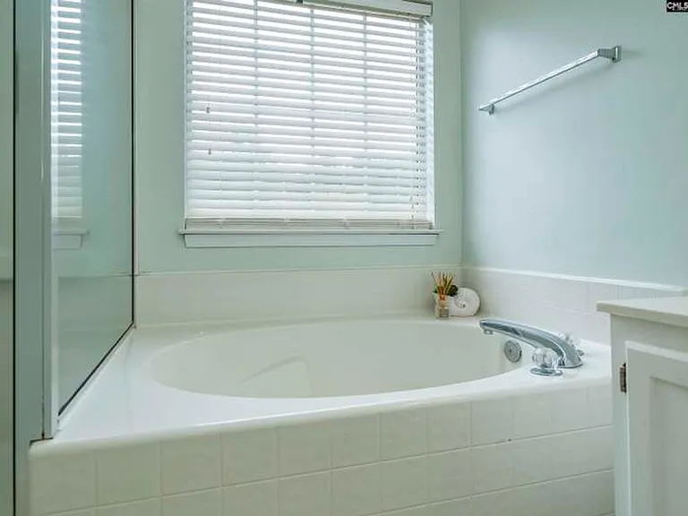 306 Coventry Lake Dr — Photo 26