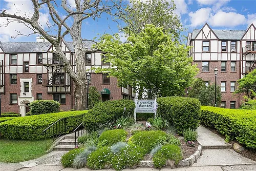 7 Greenridge Ave #C7 Photo 1
