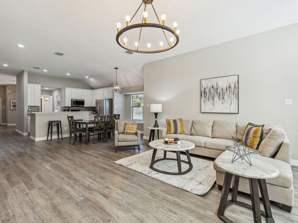 4400 Caledonia Creek Ln