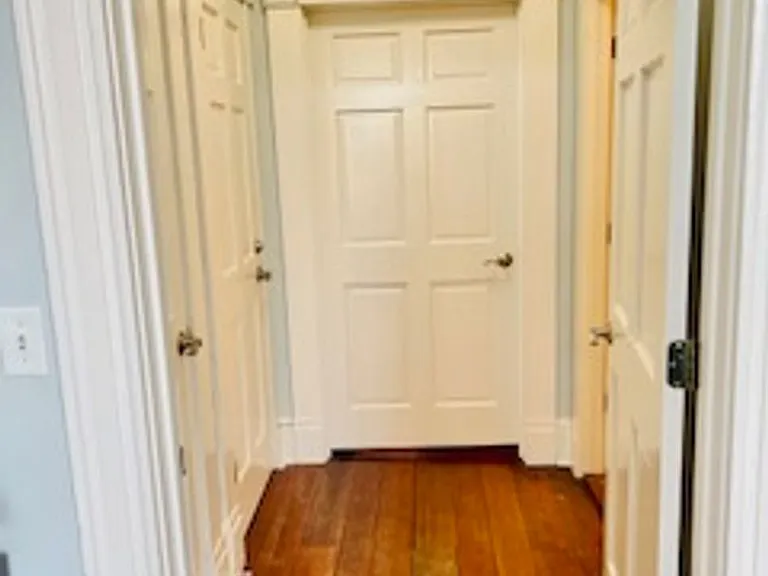 227 W Broughton St #3 — Photo 28