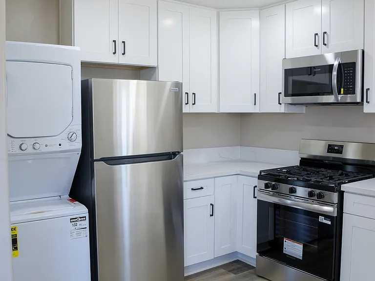 4481 Dwight St — Photo 24