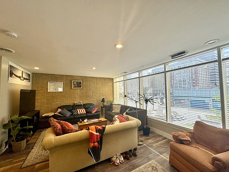 Daoud Park Building - 14 Garfield — Photo 12