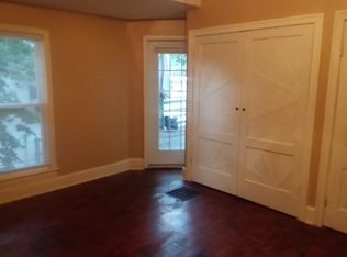 309 E Locust St APT 4, Bloomington, IL 61701