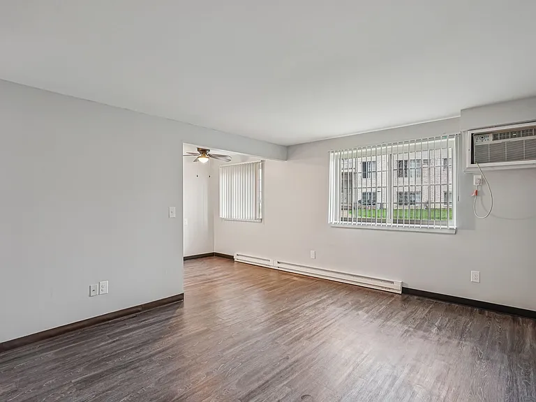 River Raisin Apartments — Photo 36