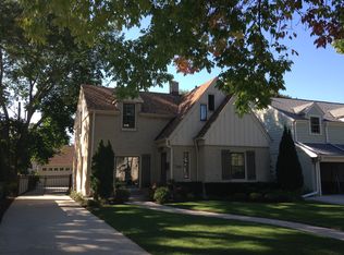 5123 N Hollywood Ave, Whitefish Bay, WI