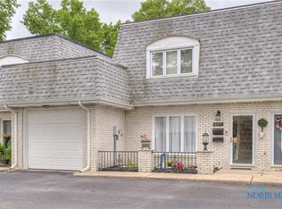 6965 Fenwyck Rd, Maumee, OH 43537