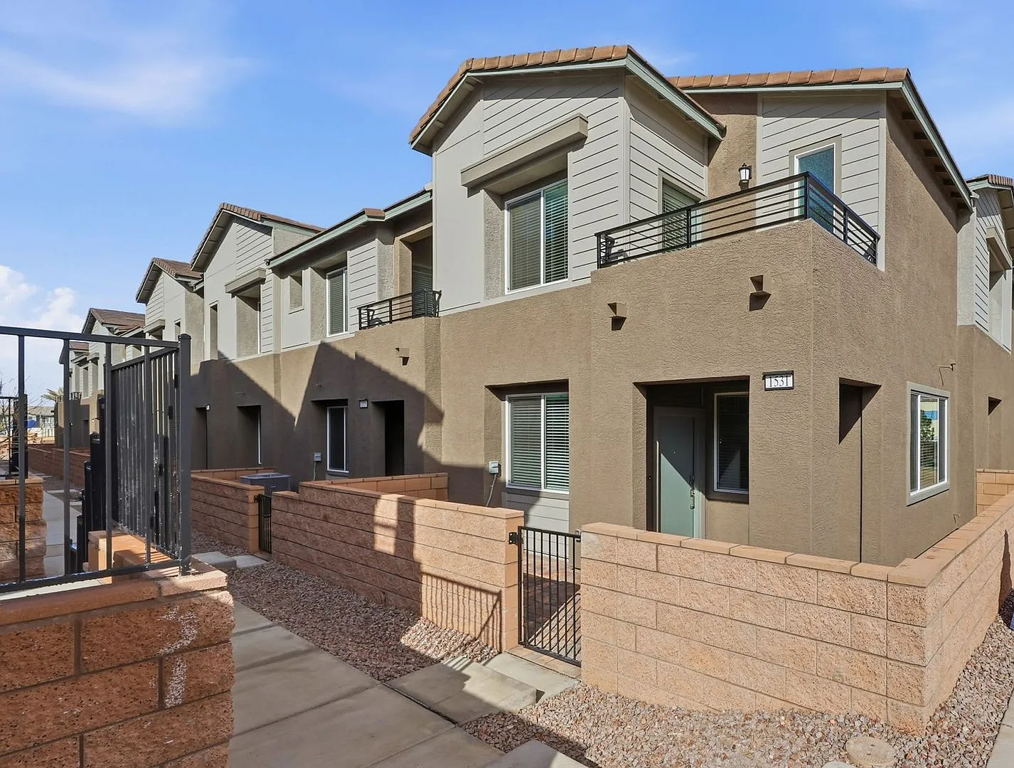 Like New Lennar Corner Unit 4 Bed / 3 Bath with Premium Upgrades! — Photo 1