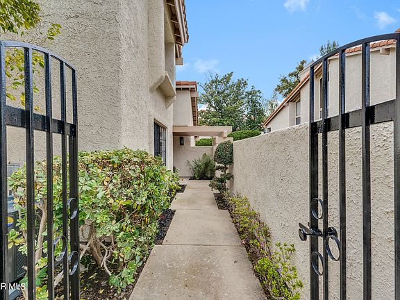 3rd image of 449 Cherry Hills Ln
