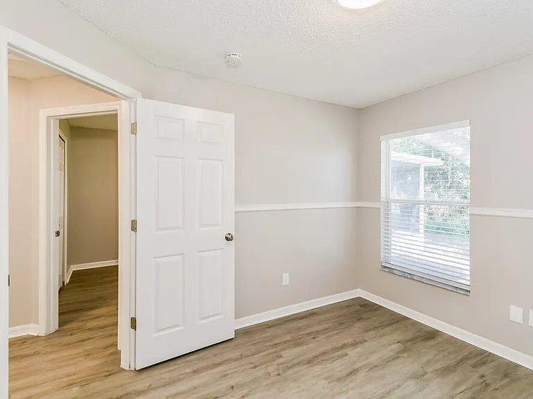 22501 Crows Nest Ct — Photo 15