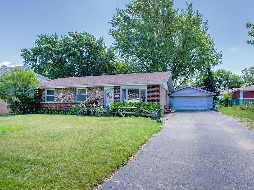1st image of 13227 Forestview Ln