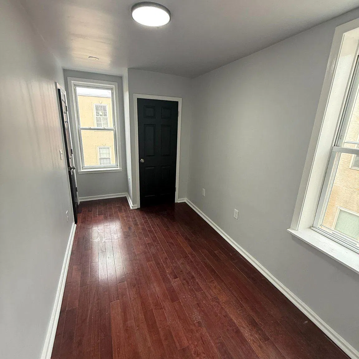1 bed, 1.0 bath, 2970 sqft, $1,450 — Photo 3