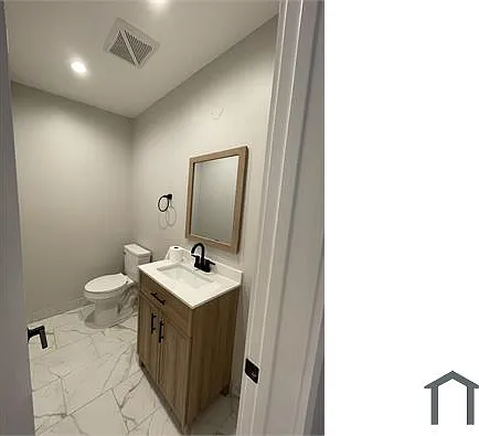 13425 Vanowen St #9 — Photo 5