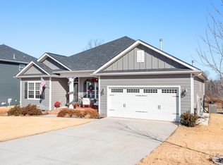 122 Cotton Creek Dr, Troutman, NC 28166