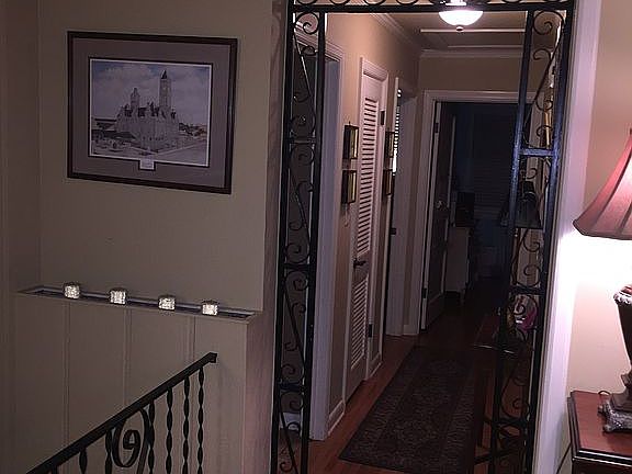5th image of 613 Brentlawn Ct
