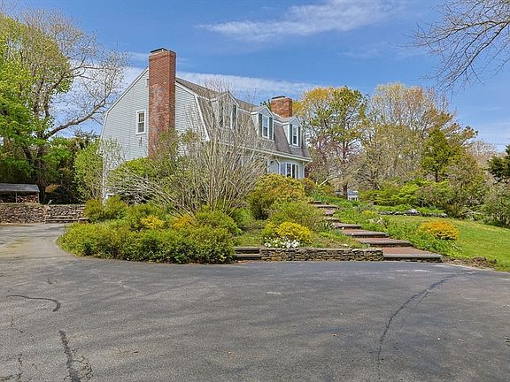 2nd image of 1120 Shore Rd