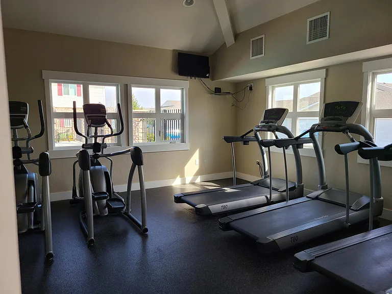 Grandview Meadows — Photo 16