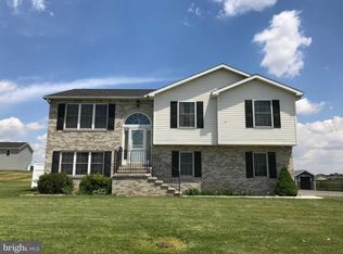 1214 Clearfield Rd, Shippensburg, PA 17257