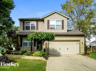 557 Dowling Ave, Ashville, OH 43103