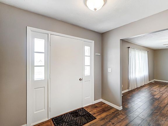 4th image of 923 Halesworth Dr