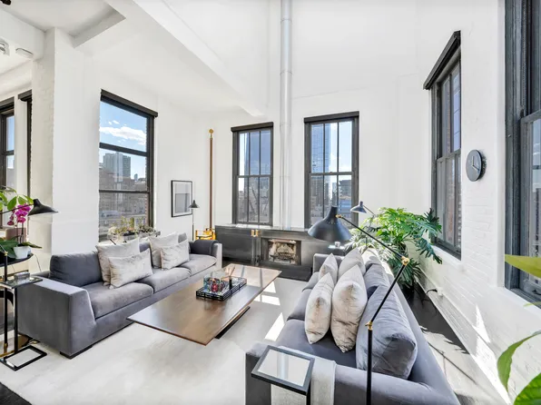 448 West 37th Street 11G/12G image 1 of 16