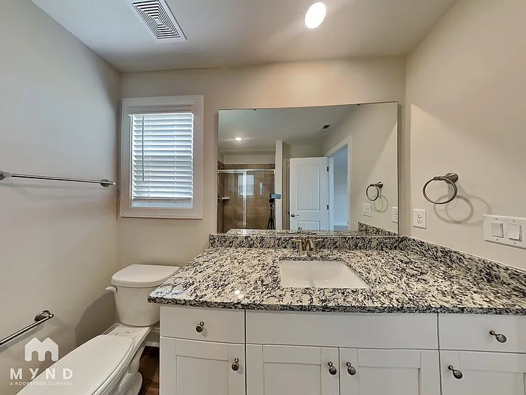 460 Access Dr — Photo 8
