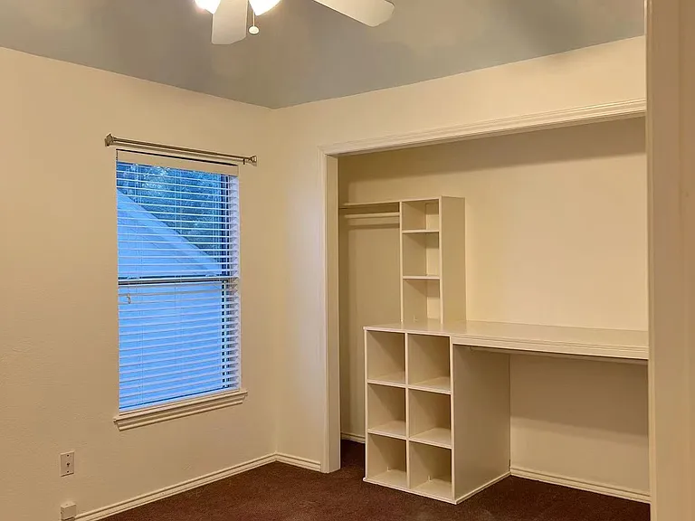 1321 Holmes Ln — Photo 22