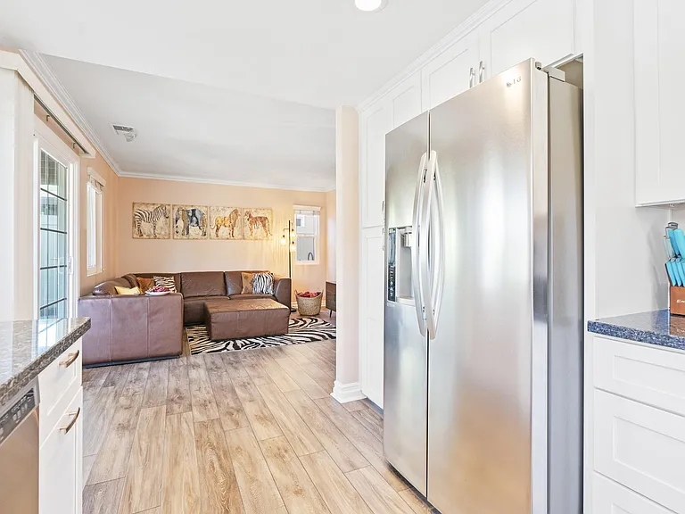 458 Las Brisas Dr — Photo 32