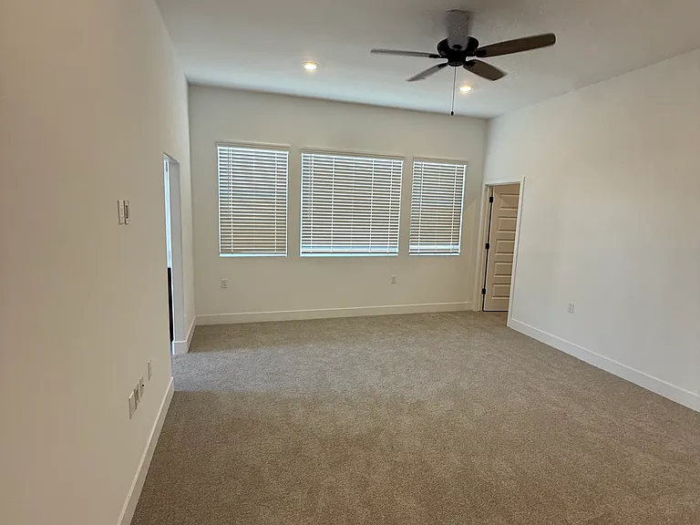 8431 Windsong Ave — Photo 19