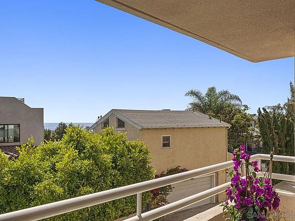 4th image of 5726 La Jolla Blvd Unit 204