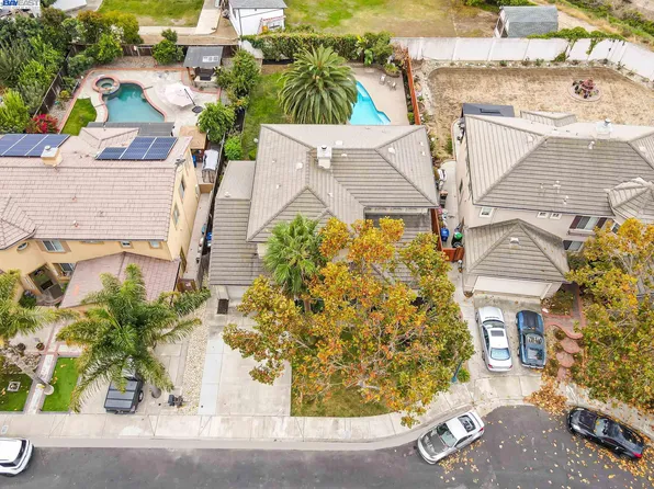 307 Brookview Way, Hayward, CA 94544