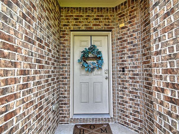 3rd image of 9919 Silver Terrace Dr