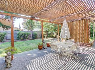 8324 La Riviera Dr #B, Sacramento, CA 95826