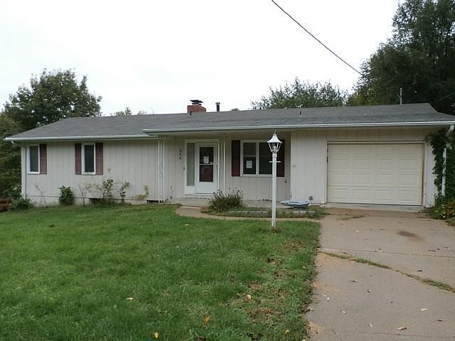 1st image of 606 N Hazel St