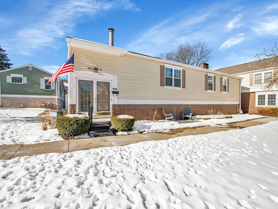 1st image of 20852 E Glen Haven Cir