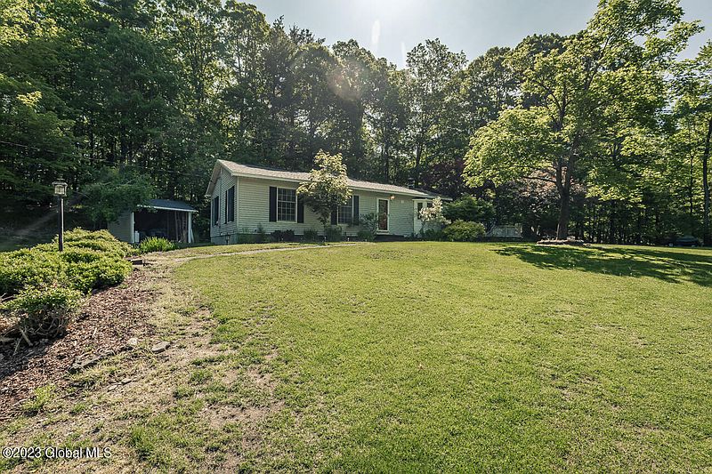 4th image of 330 Palmer Road