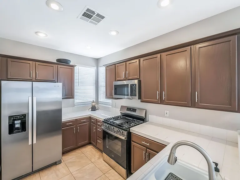 2691 Wind Spinner St — Photo 19