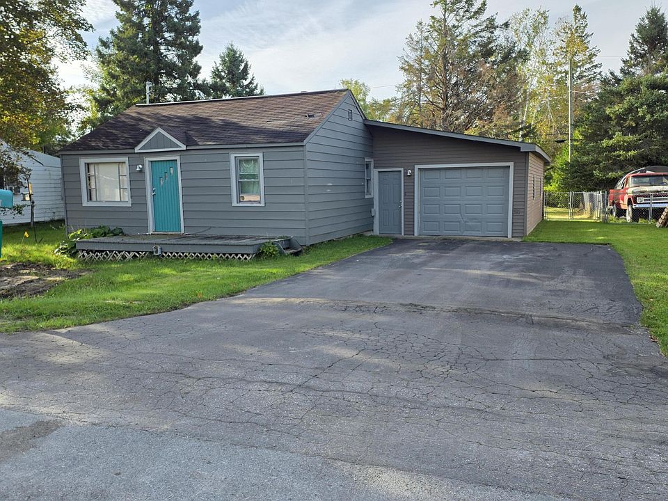 1st image of 1065 Pine Rd