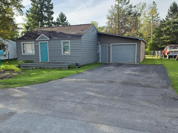 1065 Pine Rd, Alpena, MI 49707