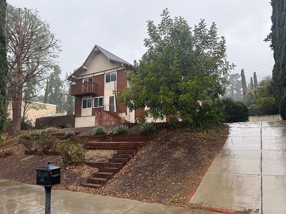 1st image of 515 Fernpark Dr
