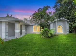 614 Elmont St NW, Palm Bay, FL 32907